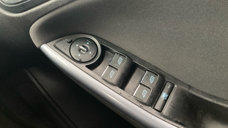 Ford Focus 1.6 125 Titanium Navigator 5dr Powershift Petrol Estate